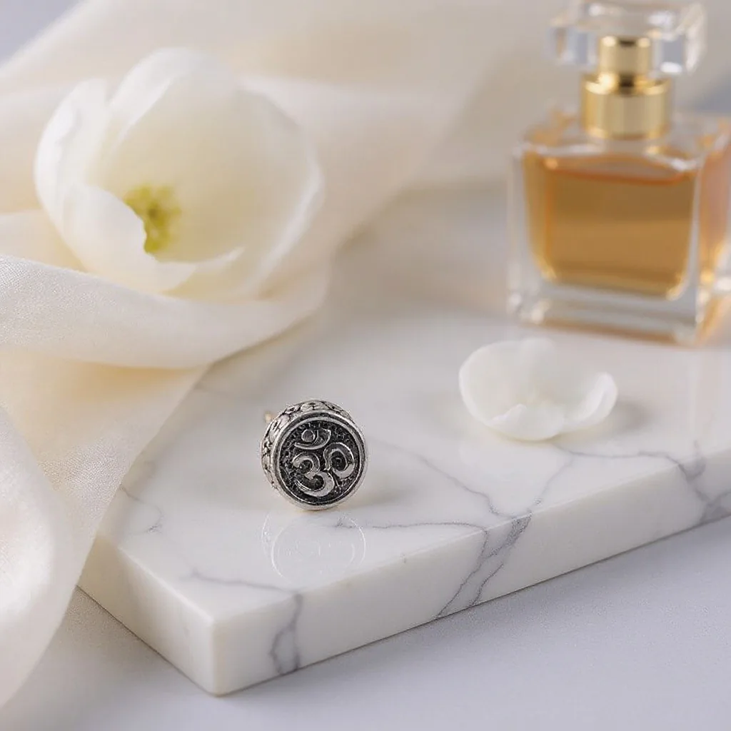 Offrir un bijou spirituel : guide complet des occasions | OkO-OKO™ Bijou Spirituel <br /> Boucles d'oreilles mantra OM en argent.