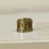 Matra Om ring op een tafel | OkO-OkO