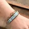Lithotherapie Sieraad Armband met natuurlijke Amazonietsteen. | OkO-OKO™ Amazoniet en zwart lederen armband | oko oko