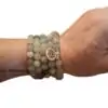 Bijou Spirituel Collier Mala Amazonite. | OkO-OKO™ Collier Mala Amazonite porté au poignet | oko oko