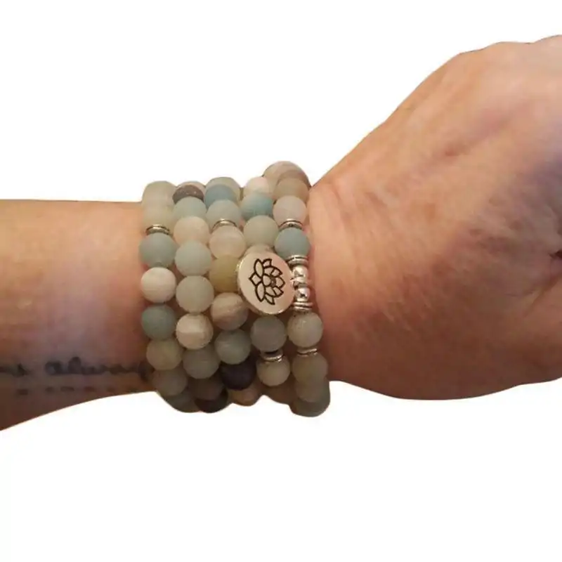 Bijou Spirituel Collier Mala Amazonite. | OkO-OKO™ Collier Mala Amazonite porté au poignet | oko oko