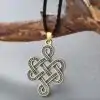 Bijou Homme <br> Collier Amulette Homme. | OkO-OKO™ Collier pour hommes noeud seltique doré | OkO OkO