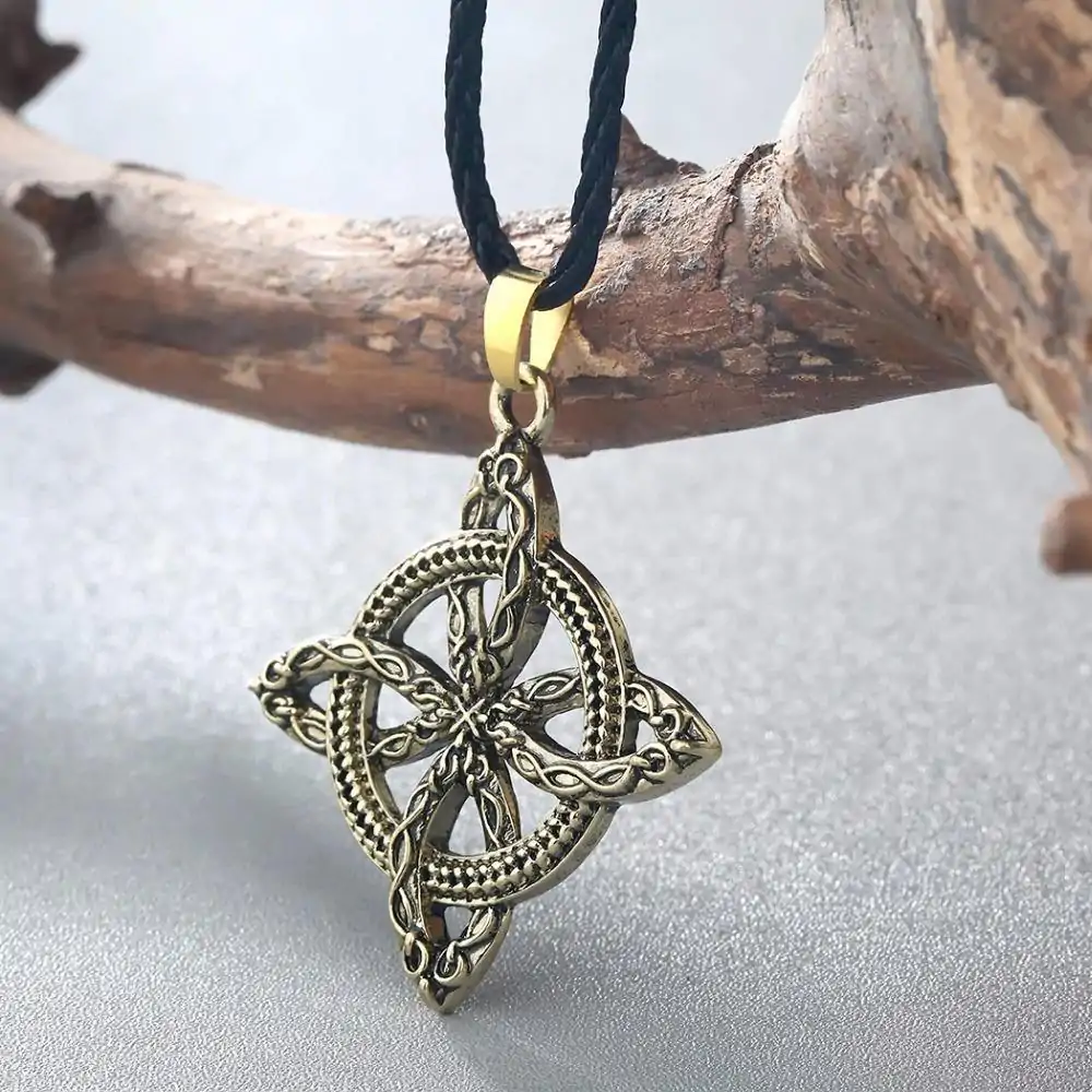 Bijou Homme <br> Collier Amulette Homme. | OkO-OKO™ Collier pour hommes noeud doré | OkO OkO