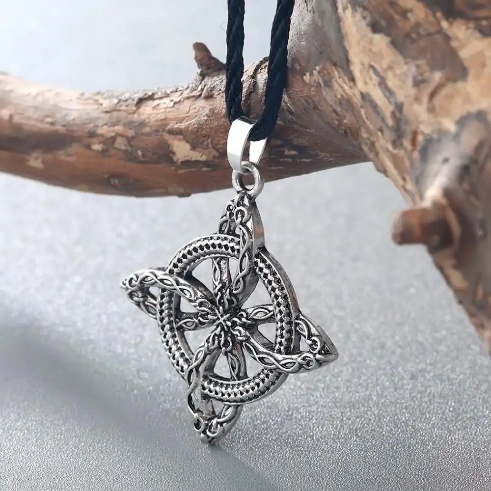 Bijou Homme <br> Collier Amulette Homme. | OkO-OKO™ Collier pour hommes noeud celtique | OkO OkO