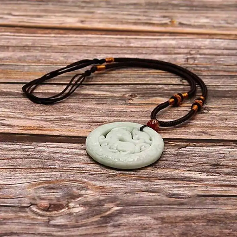 Bijou Spirituel <br> Collier Dragon (Jade). | OkO-OKO™ Collier Dragon avec cordon | OkO-OkO
