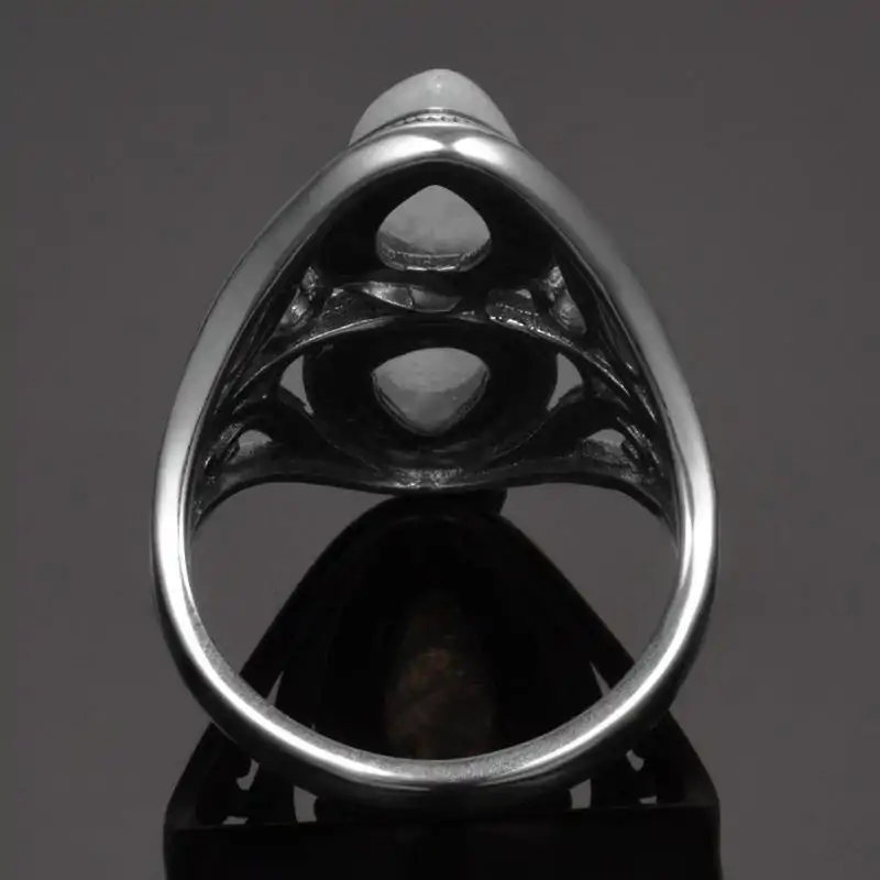 Bijou Lithothérapie <br> Bague Pierre de Lune argent. | OkO-OKO™ Bague Pierre de Lune argent vue par transparence | OkO-OkO