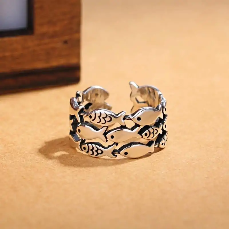 Bijou Spirituel <br> Fish ring (Silver). | OkO-OKO™ Fish ring in bench on tables | oko oko