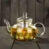 Théières en Verre <br> Transparente. | OkO-OKO™ Théière en Verre Résistant à la Chaleur sur table en bois | OkO-OkO