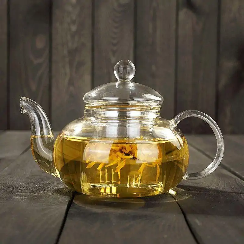Théières en Verre <br> Transparente. | OkO-OKO™ Théière en Verre Résistant à la Chaleur sur table en bois | OkO-OkO