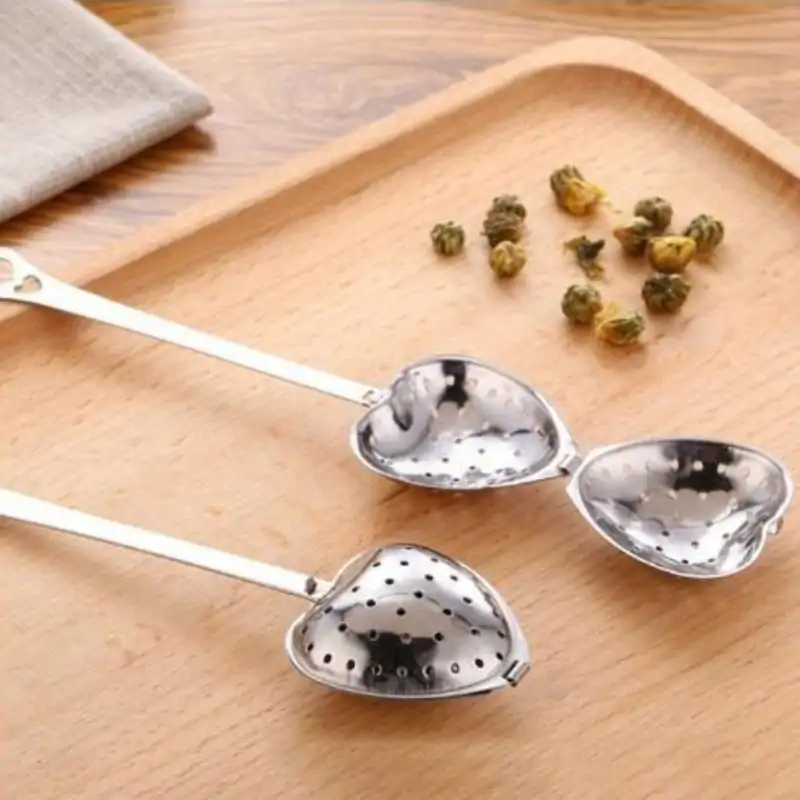 Accessoire thé <br> Infuseur (2 variantes). | OkO-OKO™ Infuseur à Thé en forme de coeur | OkO-OkO™