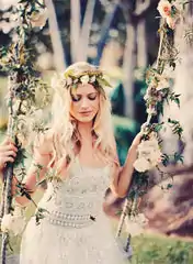 Guirnalda de flores de mujer boho