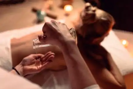Massage aux huiles aromathérapique