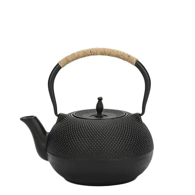 Théière en fonte brute <br> Japanese. | OkO-OKO™ Théière en Fonte Japanese sur fond blanc | oko-oko
