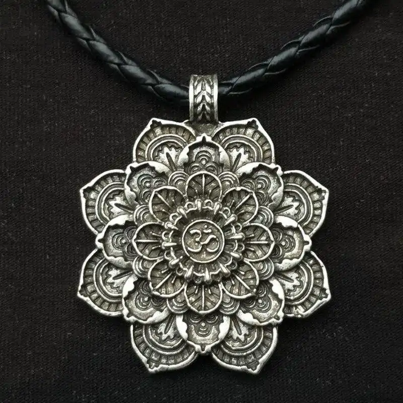 Spiritueller Schmuck Lotusblüten-Anhänger. | OkO-OKO™ Lotusblütenanhänger Silber mit Lederschnürsenkel | oko-oko