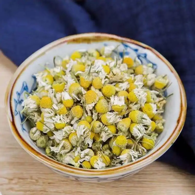 Thé et Infusion <br> Fleur de camomille séchée | OkO-OKO™ Fleur de Camomille Séchée dans un bol de pharmacie | OkO-OkO