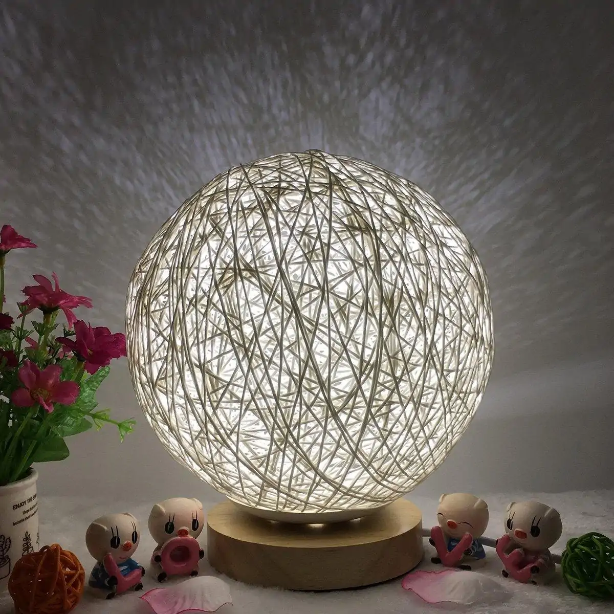 Décoration lumineuse <br>Lampe Déco Ronde en Rotin | OkO-OKO™ Lampe déco fibre naturelle blanche | OkO OkO