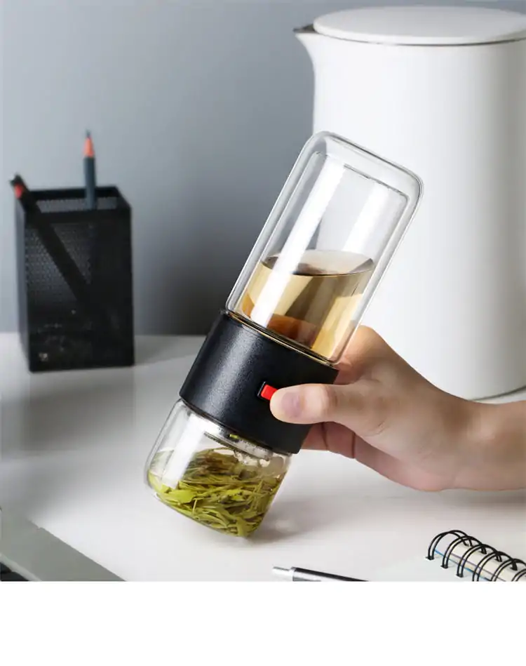 thermos avec infuseur en utilisation pas cher