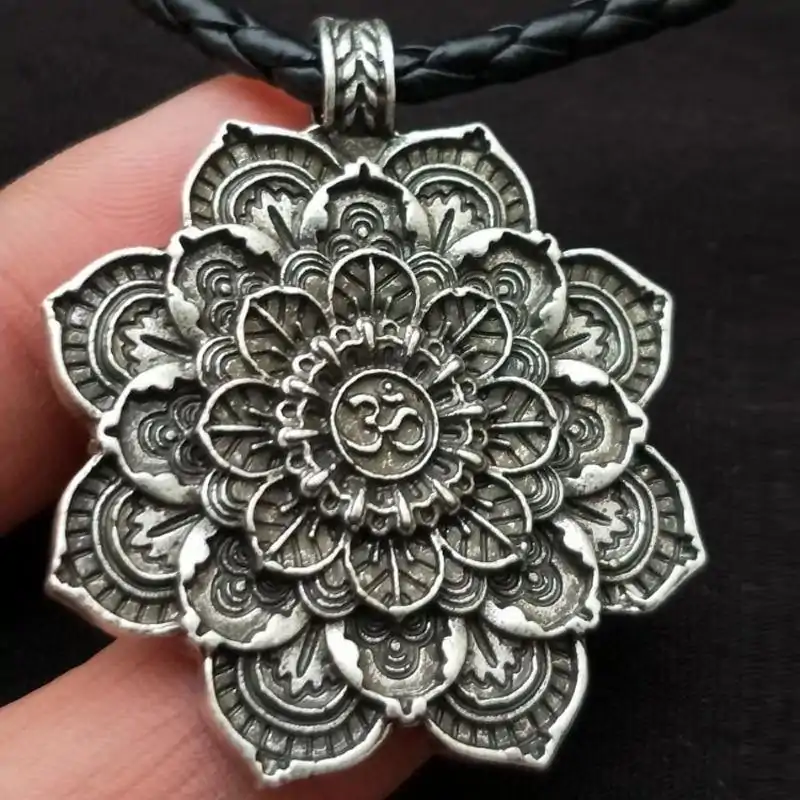 Spiritueller Schmuck Lotusblüten-Anhänger. | OkO-OKO™ Lotusblütenanhänger Silber | oko-oko