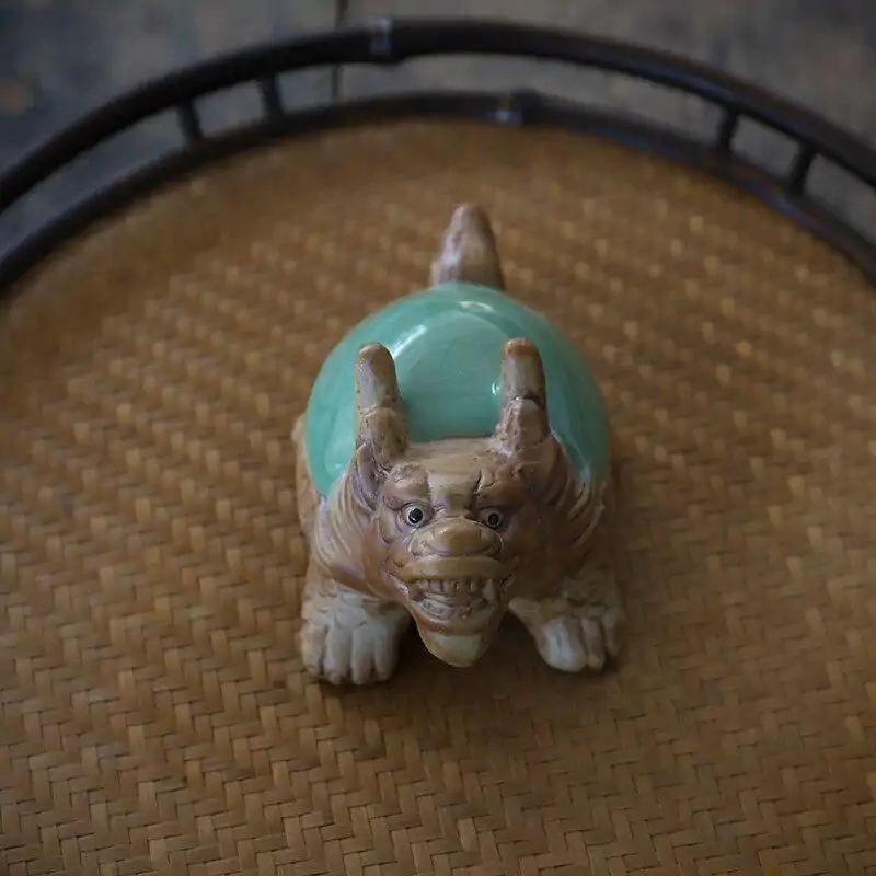 Tea Pets <br> Chien Foo ou Kylin. | OkO-OKO™ Tea Pets Chien Foo ou Kylin vue de face | OkO-OkO