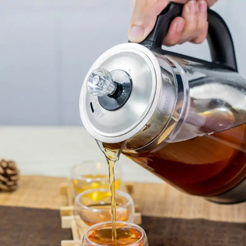 Electric Teapot Adjustable Temperature | OkO-OKO™ Electric Temperature Adjustable Teapot in Use | OkO-OkO™