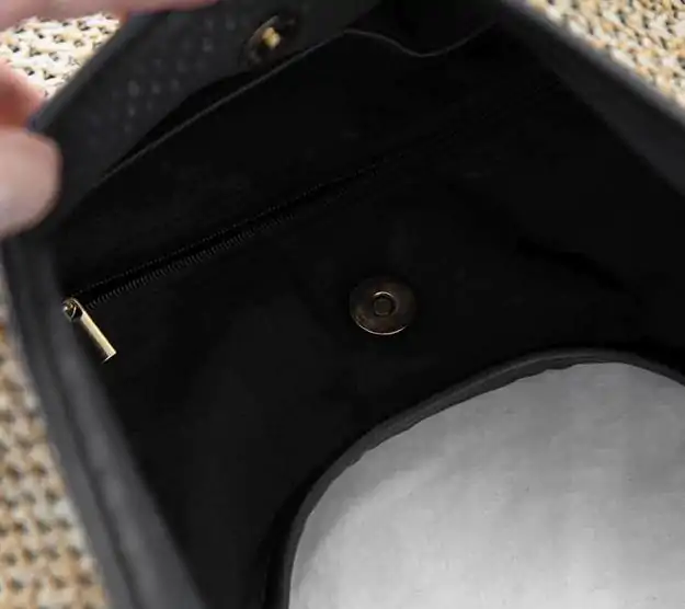 Sac à main <br>Porté épaule. | OkO-OKO™ Sac Porté Épaule détail de l'intérieur | oko-oko