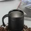 Taza con asa isotérmica de acero inoxidable | oko-oko