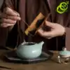 Théière Céramique <br> Japonaise (Sablée ou Blanche) | OkO-OKO™ Théière-céramique-japonaise-Céladon-durant le service service